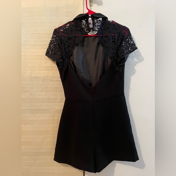 Forever21 Dress with shorts - Picture 4 of 4